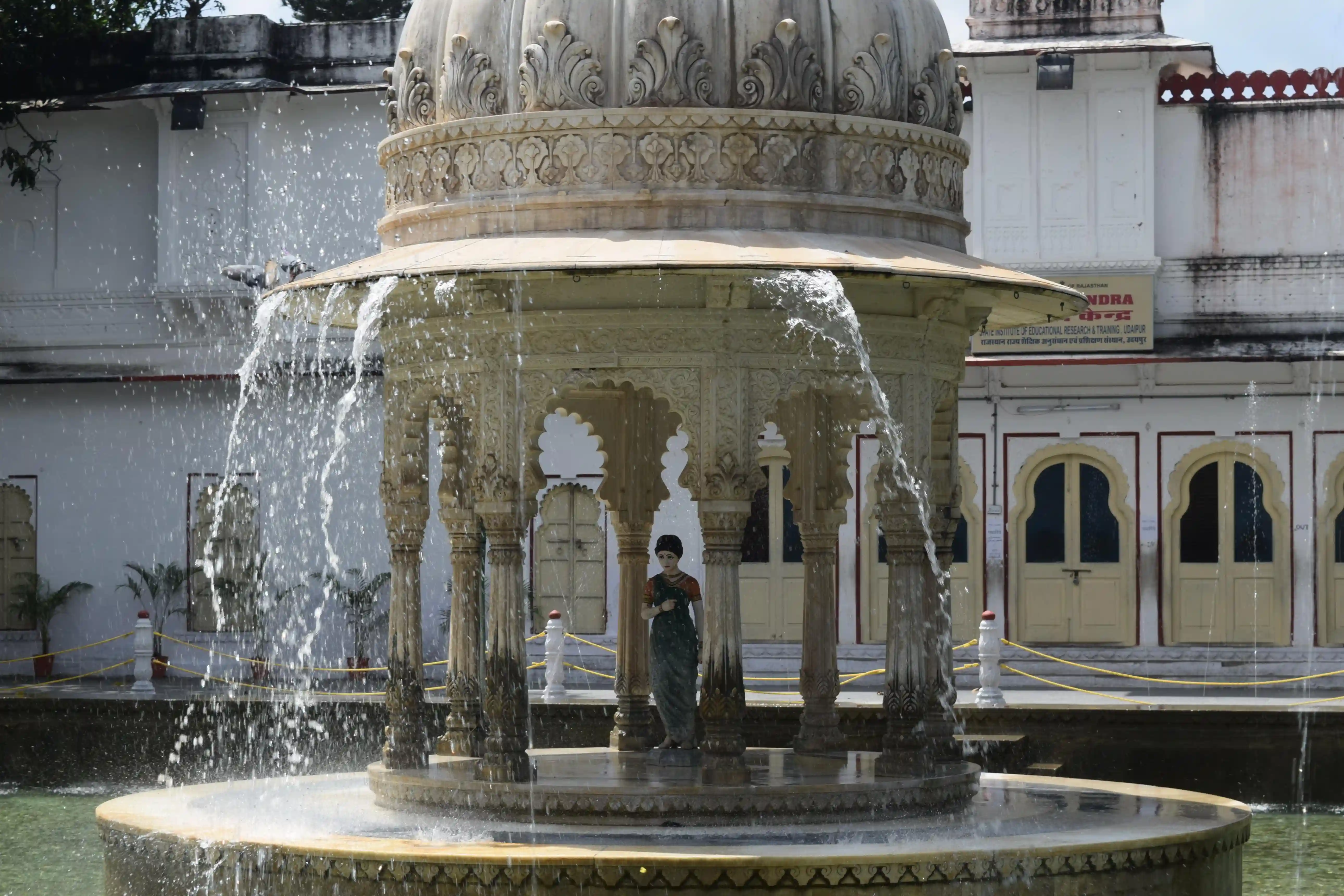 Saheliyo ki Bari Image 2