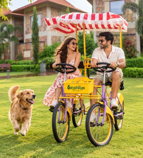 What Should a Couple Look for in a Romantic Resort Stay?